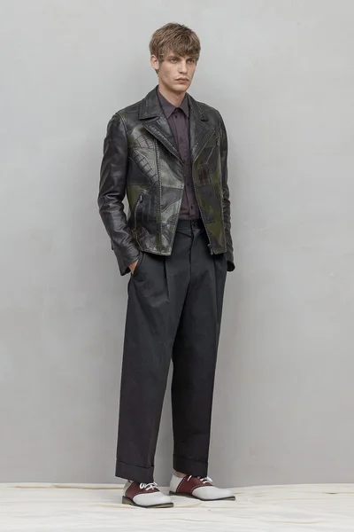 Look 18